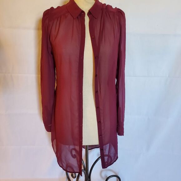Shear Burgundy Red Long Buttoned Top by Frenchi, M-L - Picture 5 of 9